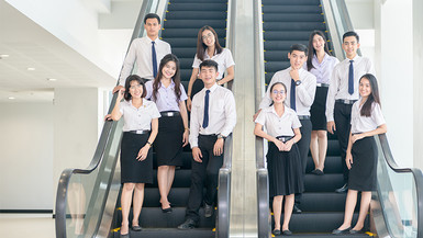 Law School Advantage for Secondary School Students