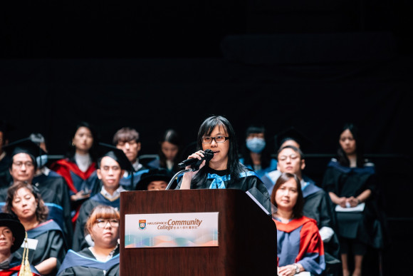 Tse Wing Yan, the graduate representative delivered a valedictory speech