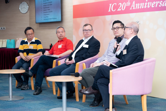 A roundtable discussion on the topic of “The Significance of International Degrees to Hong Kong Students”, where the three former Heads, joined by Dr Richard Parkman, Associate Professor from the University of Plymouth, had a lively exchange of valuable ideas and insights