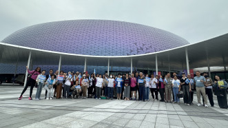 In October, the Alumni organised a visit to the recently completed Kai Tak Sports Park, the largest sports venue in Hong Kong.