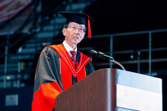Professor Lee praised the students for their achievements and dedication at the College