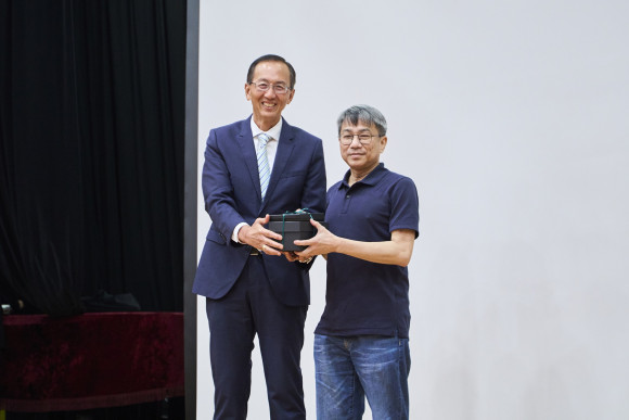 附屬學院第二屆學術會議成功舉行