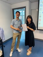 Congratulations to Ms. Chia, who has won the Outstanding Performance Award in our Certificate in Spanish (Introductory)! ¡Felicidades! (Jun 2024)