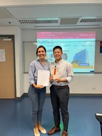 Congratulations to Ms. Lam, who has won the Best Progress Award in our Certificate in Spanish (Introductory)! ¡Felicidades! (Jun 2024)