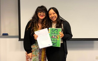 恭喜Zoe獲得西班牙語中級證書課程的飛躍進步獎 ! ¡Felicitaciones! (2026年7月)