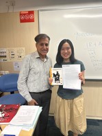 Congratulations to Ms. Kwan, who has won the Best Progress Award in our Certificate in Spanish (Intermediate)! ¡Felicidades! (Jul 2024)