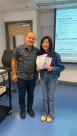 恭喜曾小姐获得我们法语入门证书课程的杰出表现奖! Félicitations!