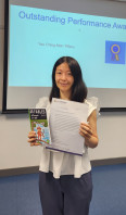 Congratulations to Ms. Yau, who has won the Outstanding Performance Award  in our French Introductory Course! Félicitations! 